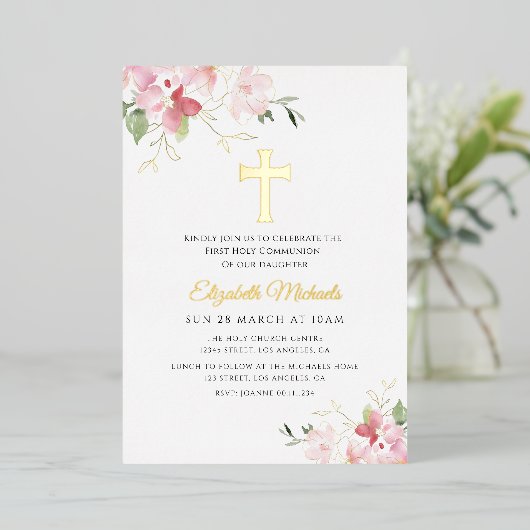 Moderne Gouden Kruis Eerste Communie Folie Uitnodiging (Staand Voorkant)