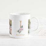 Moderne Gouden Letter J Bloem | Twee foto-monogram Koffiemok<br><div class="desc">Moderne Gouden Letter J Bloem | Twee foto-monogram</div>