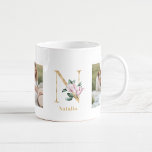 Moderne gouden letter N bloem | Twee foto-monogram Koffiemok<br><div class="desc">Moderne gouden letter N bloem | Twee foto-monogram</div>