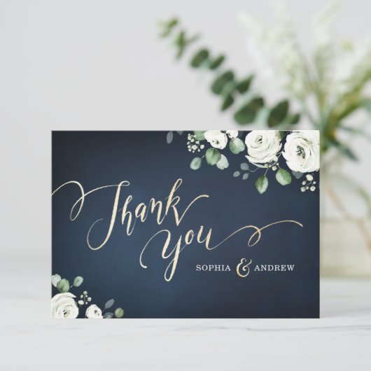 Moderne gouden mannetjes blauw witte florale bruil bedankkaart (Staand voorkant)