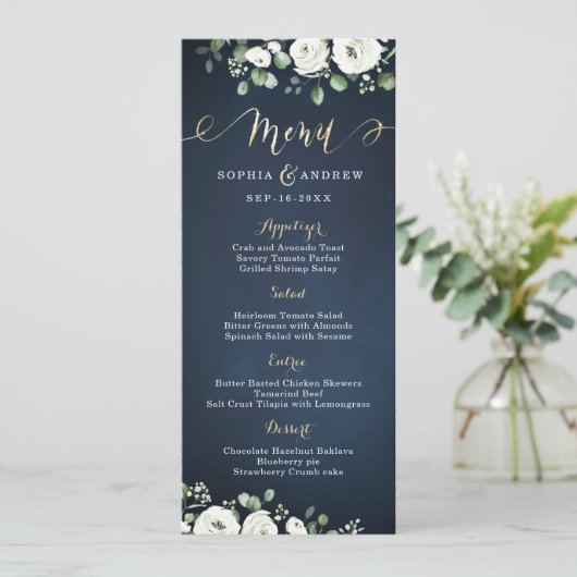 Moderne gouden mannetjes blauw witte florale bruil menu (Staand voorkant)