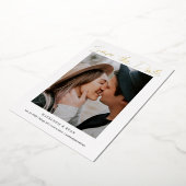 Moderne gouden schrift minimale foto save the date folie uitnodiging (Gedraaid)