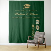Moderne gouden schrift smaragdgroene twin afstudee wandkleed (In situ)