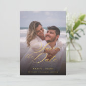 Moderne Gouden Script Bruiloft Eén Foto Save The Date (Staand voorkant)