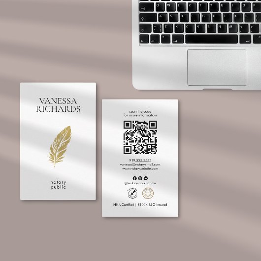 Moderne Gouden Veer Notaris Foto Eenvoudige QR-cod Visitekaartje