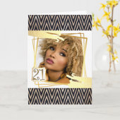 Moderne gouden zwarte chevron abstracte vorm 21e kaart (Gele Bloem)