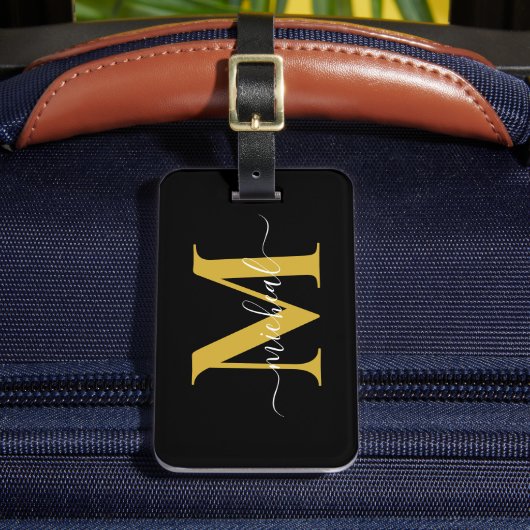 Moderne Gouden & Zwarte Monogram Script Naam Bagagelabel (Voorkant Insitu 2)