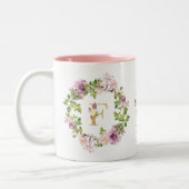 Moderne goudmonogram F Waterverf Floral Wreater Tweekleurige Koffiemok (Links)
