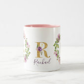 Moderne goudmonogram R Waterverf Floral Wreator Tweekleurige Koffiemok (Center)