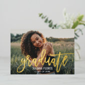 Moderne goudpenseelde scriptfotograaf folie uitnodiging (Staand Voorkant)