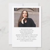 Moderne Grad Brush Script Foto Afstuderen Aankondiging (Achterkant)
