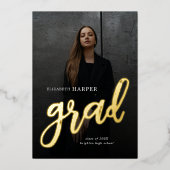 Moderne Grad Brush Script Foto Afstuderen Folie Uitnodiging (Voorkant)