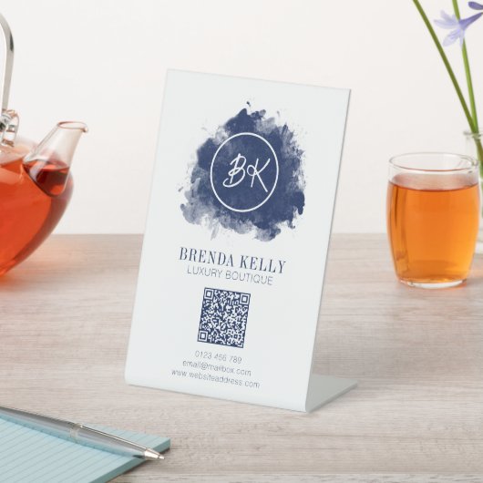 Moderne Grafische monogram marine & Witte QR Code  Reclamebord Met Voetstuk (Insitu)