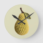 Moderne Granny Geel Groen Haak Pear Fruit Ronde Klok (Voorkant)