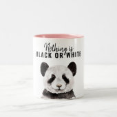 Moderne grappige panda zwart-wit met citaat tweekleurige koffiemok (Center)