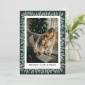 Moderne Green Forest Pine-fotokerst Feestdagenkaart (Staand voorkant)