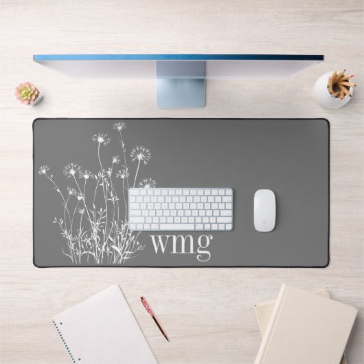 Moderne Grijs & Witte Wildbloemen Monogram Bureaumat (Kantoor 1)
