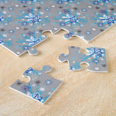 Moderne grijze en blauwe sneeuwvlokken legpuzzel (Zijkant)
