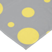 Moderne grijze en gele stippen tafelkleed (Gekanteld)