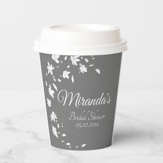 Moderne grijze en witte bloemachtige bruidsuitnodi papieren bekers (Voorkant)