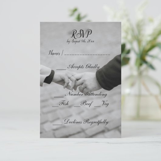 Moderne grijze en zwarte antwoordkaart voor een hu RSVP kaartje (Staand voorkant)