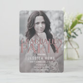 Moderne grijze roze afstudeerfeest afgestudeerde f kaart (Staand voorkant)