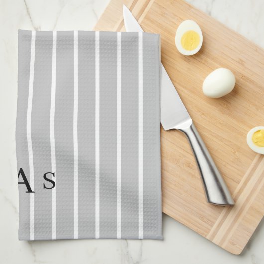 Moderne grijze strips Simple Monogram II Theedoek (Quarter Fold)