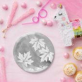 Moderne grijze waterverf en esdoornbladeren papieren bordje (Feest)