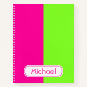 Moderne groen monogram voor helder neonroze notitieboek