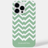Moderne groene Chevron Patroon Gepersonaliseerde N Case-Mate iPhone Case (Achterkant)
