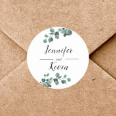 Moderne groene eucalyptus aangepaste trouw- ronde sticker