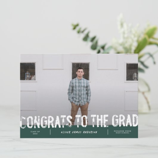Moderne groene foto afstuderen bekendmaking kaart (Staand voorkant)