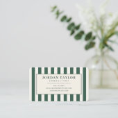 Moderne groene gestreepte monogram visitekaartje (Staand voorkant)
