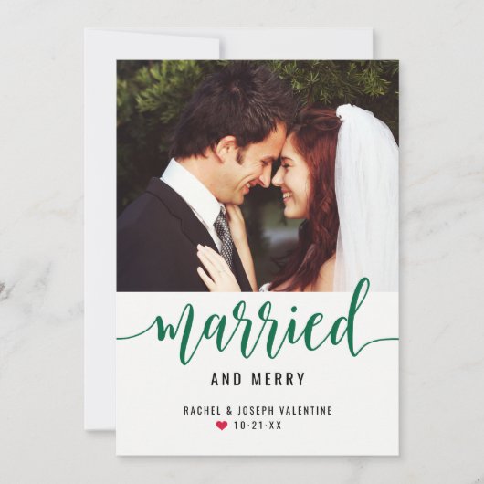 Moderne groene 'Getrouwd en vrolijk' trouwfoto Feestdagenkaart (Voorkant)