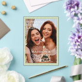 Moderne Groene Gingham Fotoafstudeerfeest Acryl Uitnodigingen (Insitu (Huwelijk))