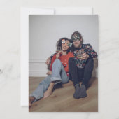 Moderne groene grappige foto save the date (Achterkant)