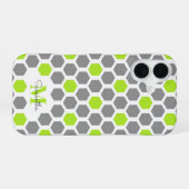 Moderne groene grijze hexagon met naam monogram iPhone 16 hoesje (Achterkant horizontaal)