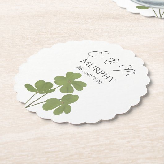 Moderne Groene Ierse Leaf Clover Wedding Kartonnen Onderzetters (Gekanteld)