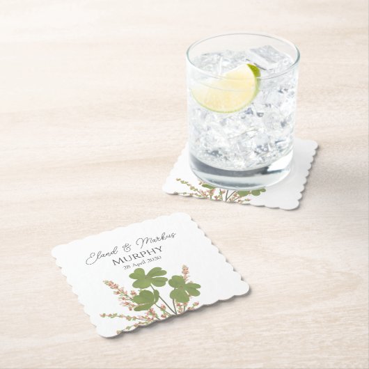 Moderne Groene Ierse Leaf Clover Wedding Kartonnen Onderzetters (Insitu)