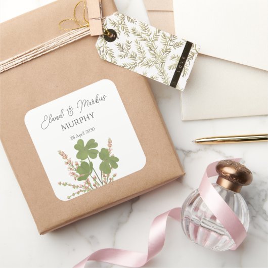 Moderne Groene Ierse Leaf Clover Wedding Vierkante Sticker (Geschenken)