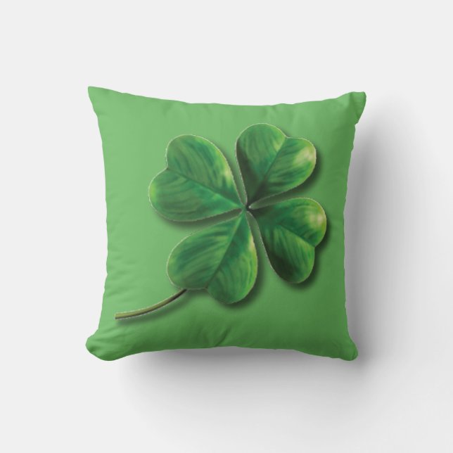 Moderne groene Ierse shamrock Kussen (Voorkant)