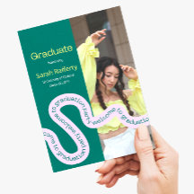 Moderne groene kleurrijke typografische uitnodigin