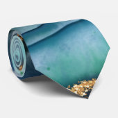 Moderne groene onbemande Mannen voor een blauw bla Stropdas (Opgerold)