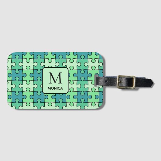 Moderne groene puzzelstukken monogram  bagagelabel (Voorkant (horizontaal))