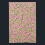 Moderne groene roze luipspatroon — Dierafdrukken Theedoek<br><div class="desc">Decoreer je keuken met deze coole handdoek. Maakt een geweldig huishouden,  een verjaardag of een bruiloft cadeau! U kunt het aanpassen en tekst ook toevoegen. Bekijk mijn winkel voor veel meer kleuren en patronen!</div>