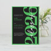 Moderne groene typografie afstudeeraankondiging kaart (Staand voorkant)