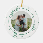 Moderne groene winter boom foto vakantie keramisch ornament (Voorkant)