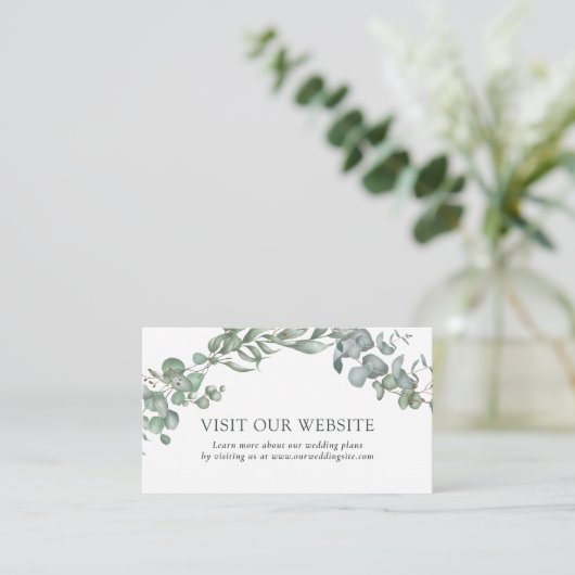 Moderne groene witte salie bruiloft website informatiekaartje (Staand voorkant)