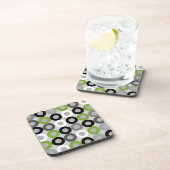 Moderne groene, zwarte en witte stippen Kurk Onder Drankjes Onderzetter (Rechterzijde)