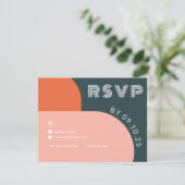 Moderne Groovy Arch Retro RSVP QR Code Weddenschap Kaartje (Staand voorkant)